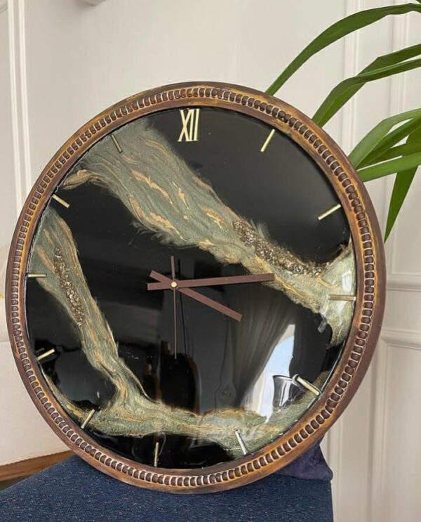 Decorative Resin wall clock